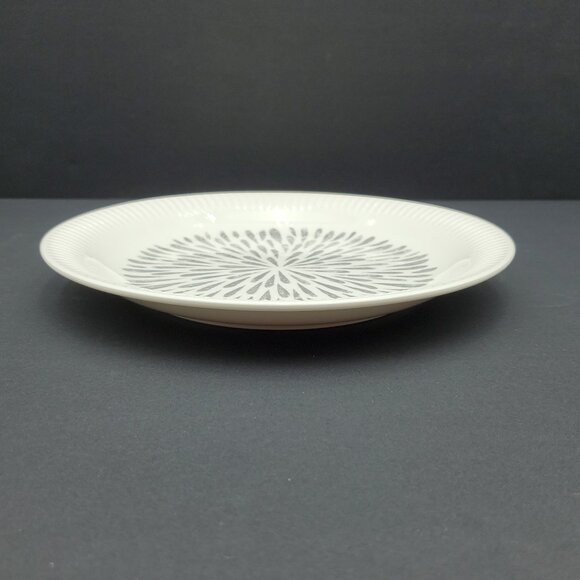 Lenox Profile Accent Luncheon Plates Gray White Embossed Porcelain Salad Plates - Picture 7 of 8